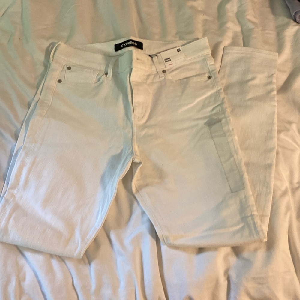 Express NWT White Skinny Jeans